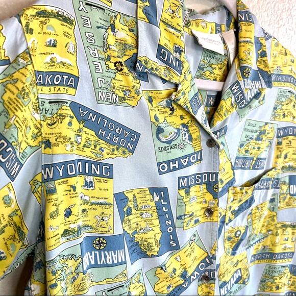 Vintage road trip states button down Liz Claiborne blue and yellow blouse size M - Picture 5 of 12